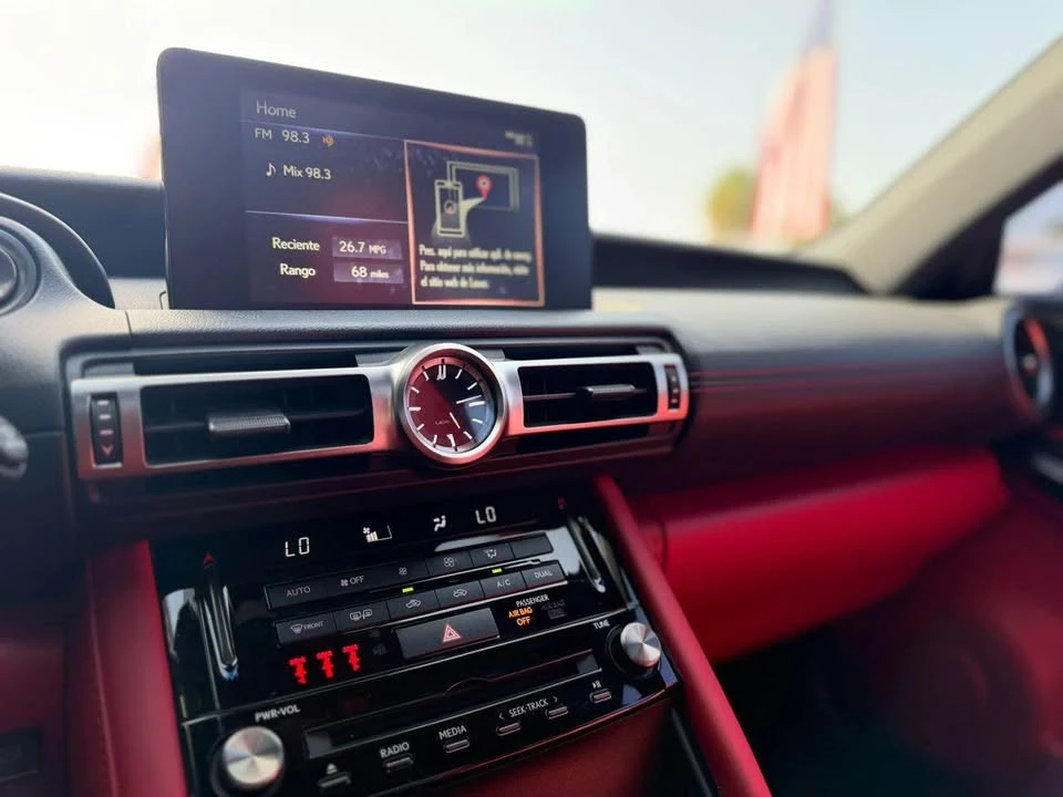 2021 Lexus IS 3rd Gen - Image 5 of 7
