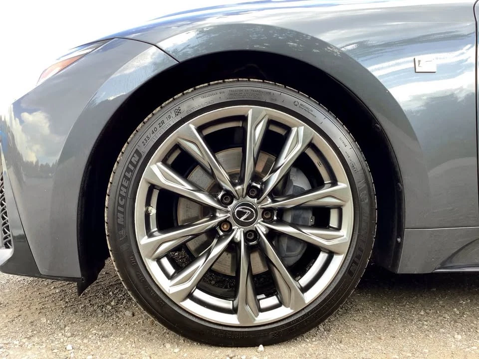 2021 Lexus IS 3rd Gen - Image 7 of 10