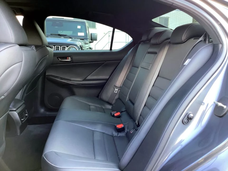 2021 Lexus IS 3rd Gen - Image 6 of 10