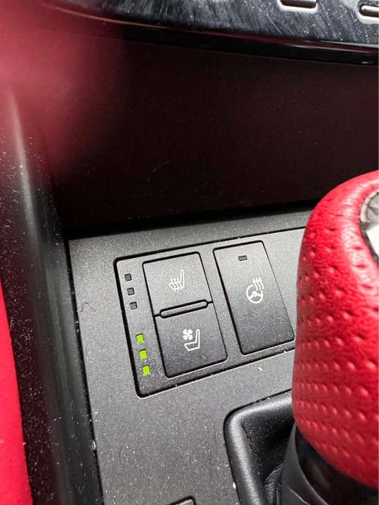 2021 Lexus IS 3rd Gen - Image 8 of 9
