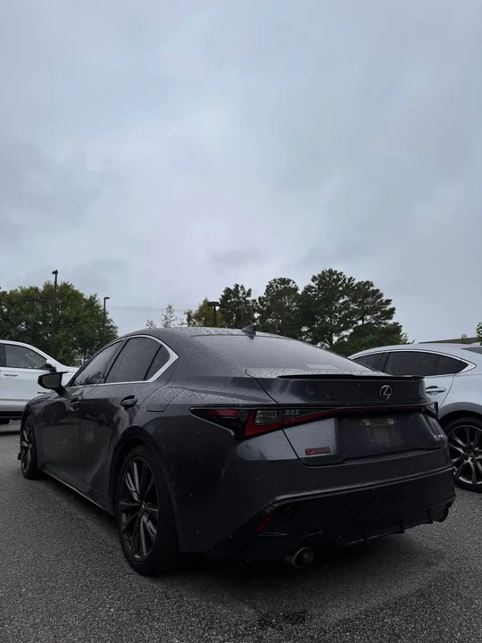 2021 Lexus IS 3rd Gen - Image 5 of 9