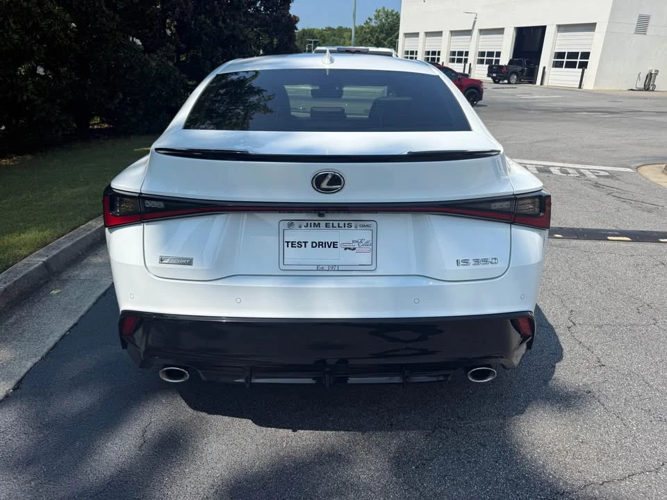 2021 Lexus IS 3rd Gen - Image 5 of 8
