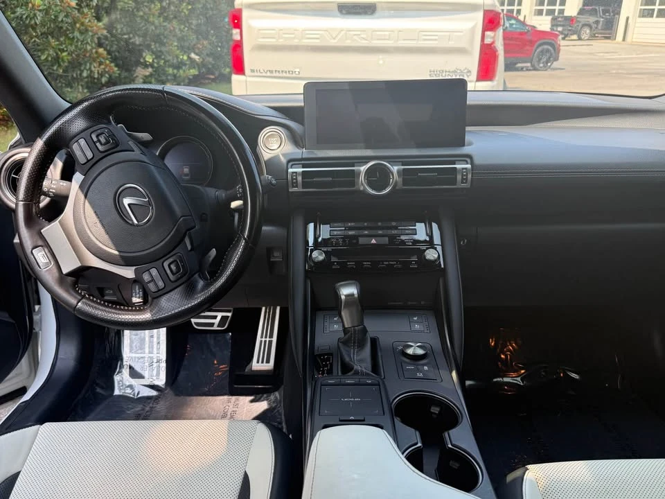 2021 Lexus IS 3rd Gen - Image 7 of 8