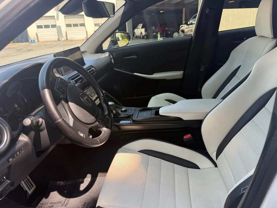 2021 Lexus IS 3rd Gen - Image 6 of 8