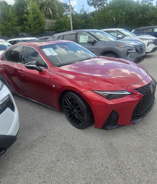2021 Lexus IS 3rd Gen - Image 5 of 17