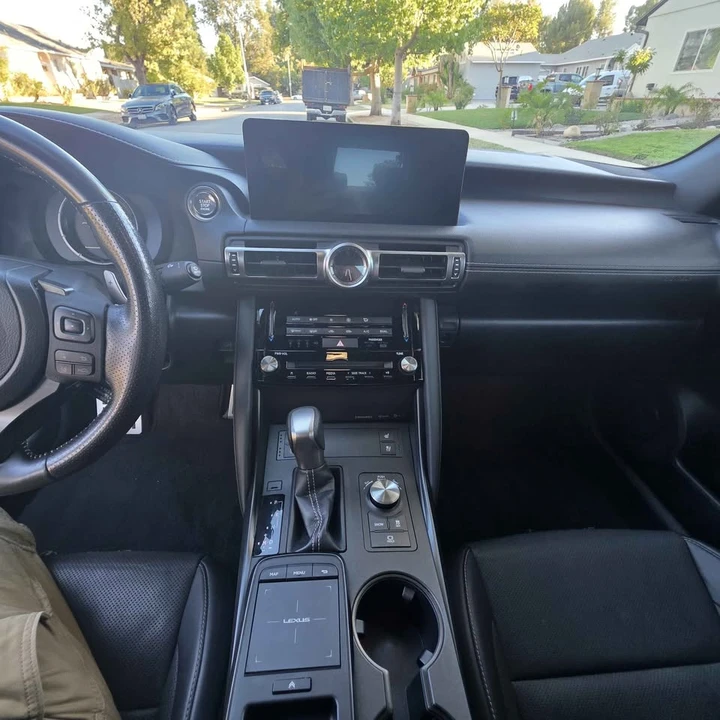 2021 Lexus IS 3rd Gen - Image 12 of 20