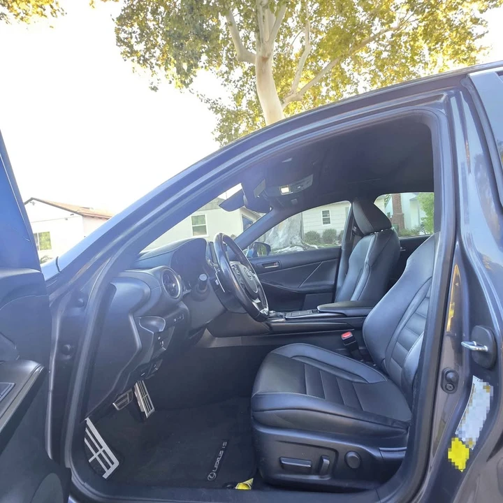 2021 Lexus IS 3rd Gen - Image 10 of 20
