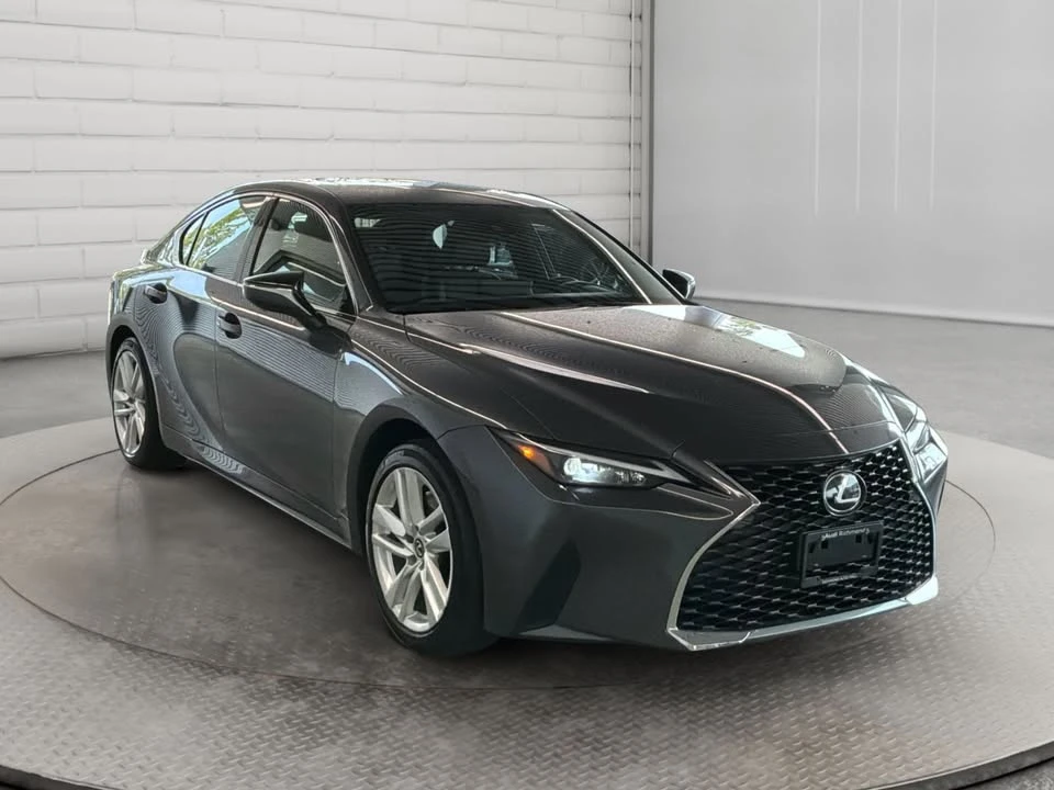 2021 Lexus IS 3rd Gen - Image 3 of 20