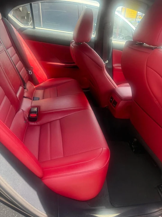 2021 Lexus IS 3rd Gen - Image 5 of 7