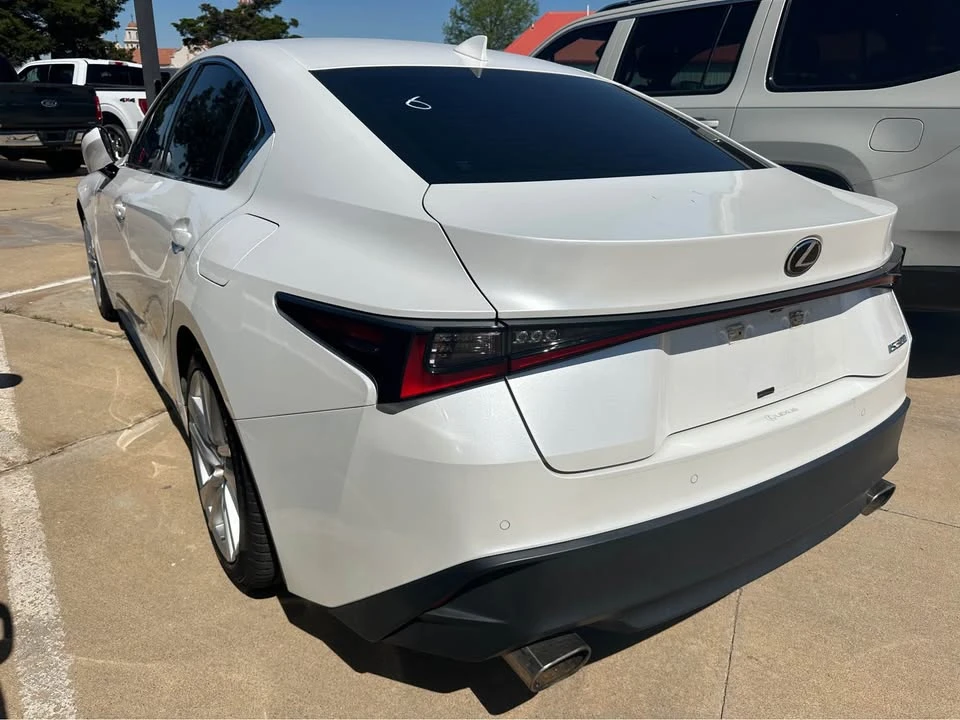 2021 Lexus IS 3rd Gen - Image 5 of 6