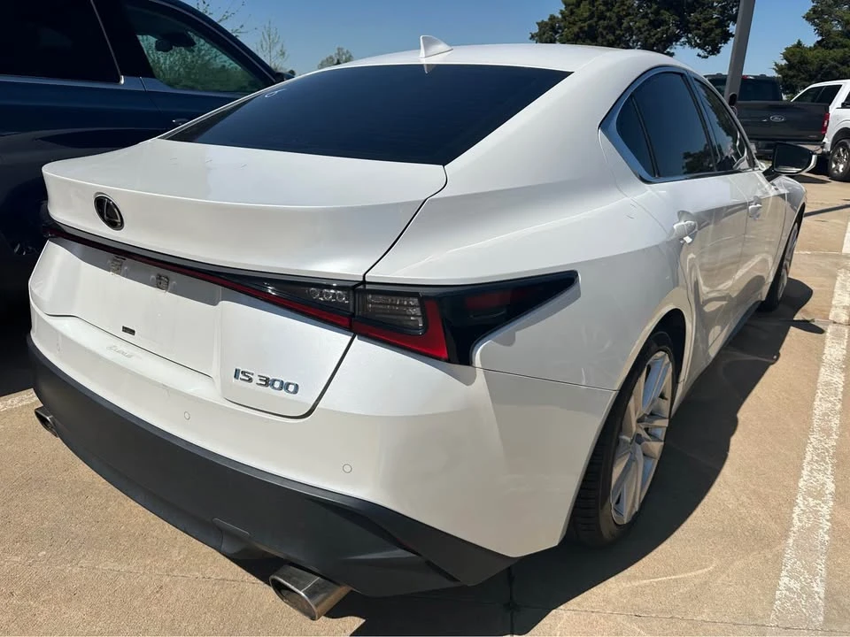 2021 Lexus IS 3rd Gen - Image 6 of 6