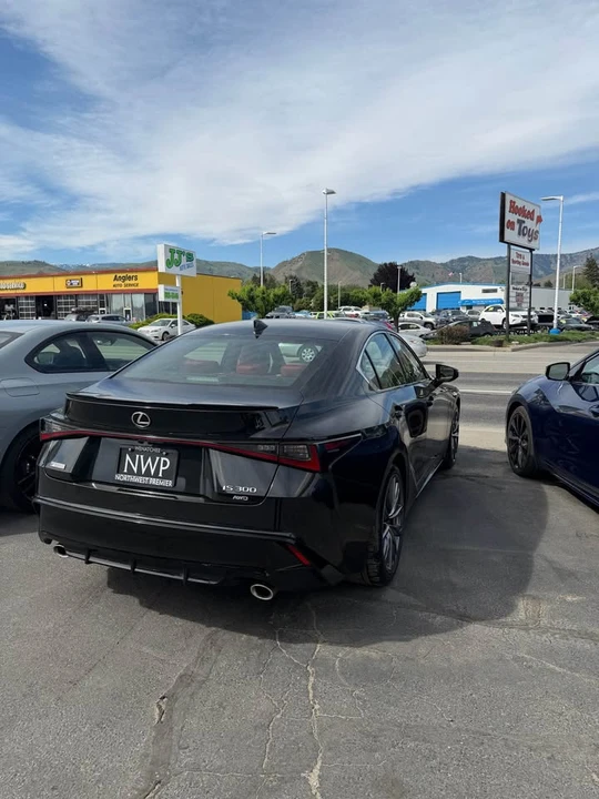 2021 Lexus IS 3rd Gen - Image 12 of 13