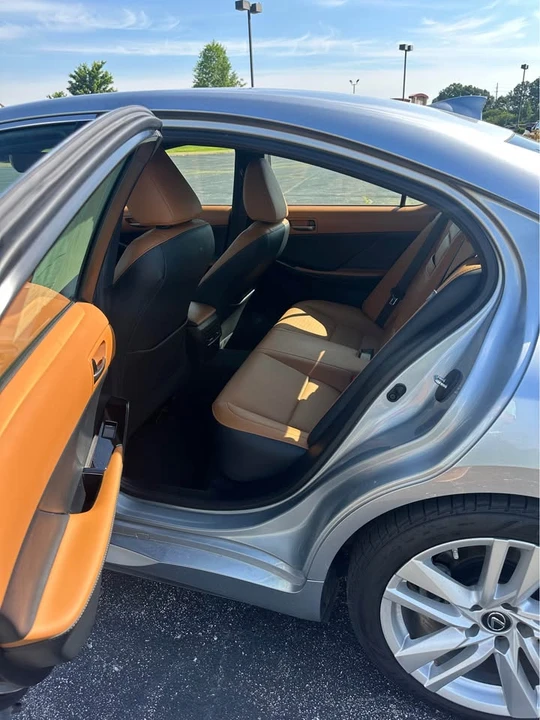 2021 Lexus IS 3rd Gen - Image 10 of 14