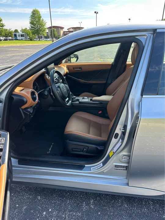 2021 Lexus IS 3rd Gen - Image 4 of 14