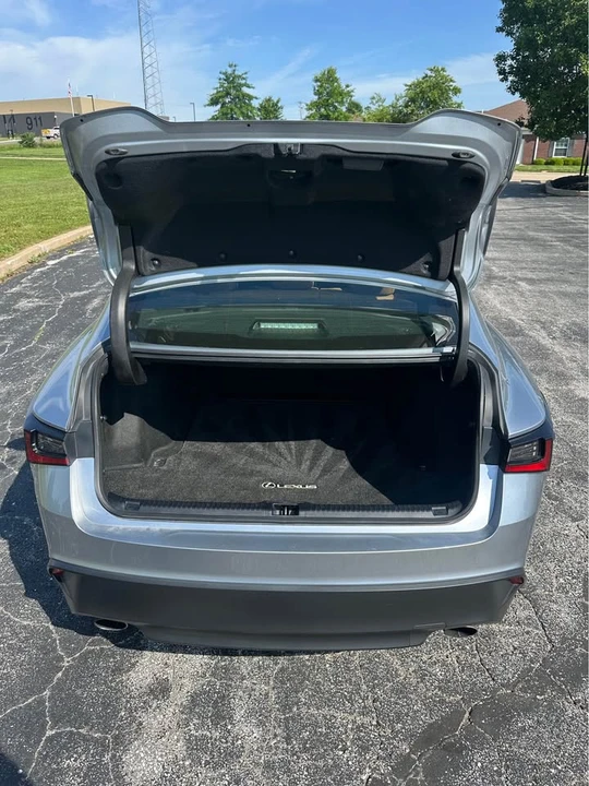 2021 Lexus IS 3rd Gen - Image 6 of 14