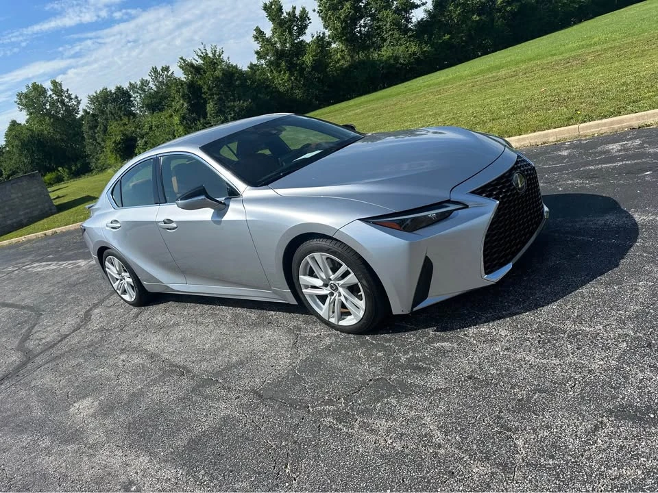2021 Lexus IS 3rd Gen - Image 8 of 14