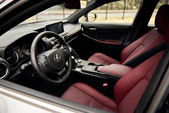 2021 Lexus IS 3rd Gen - Image 3 of 5