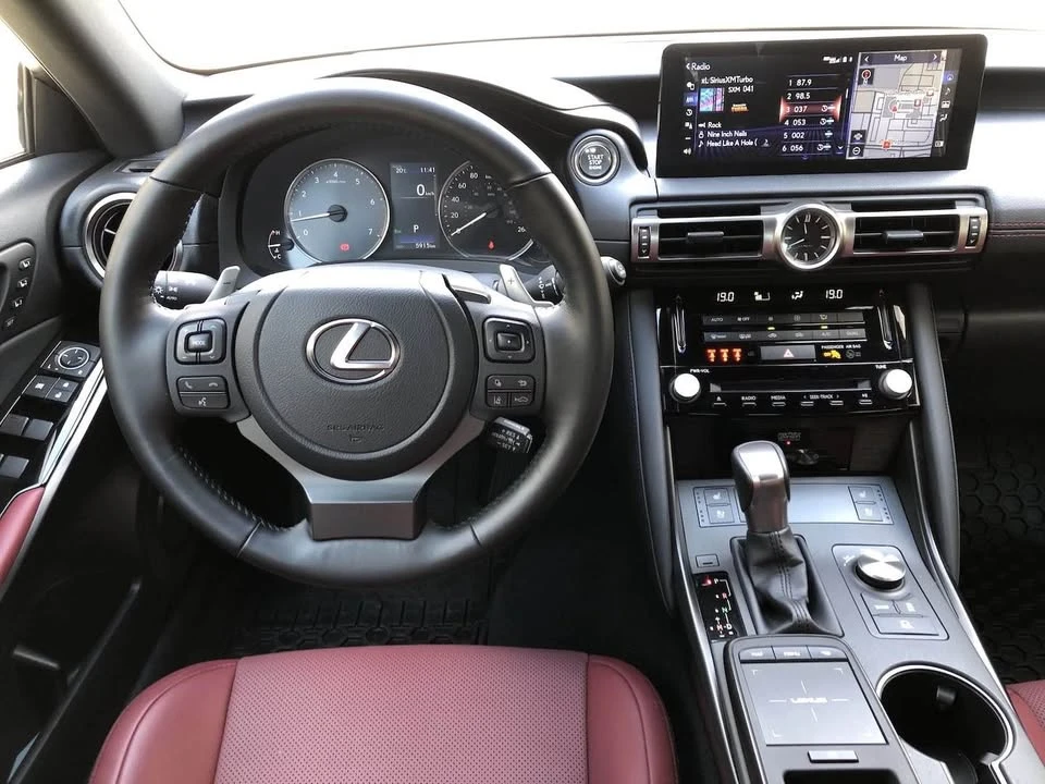 2021 Lexus IS 3rd Gen - Image 2 of 5