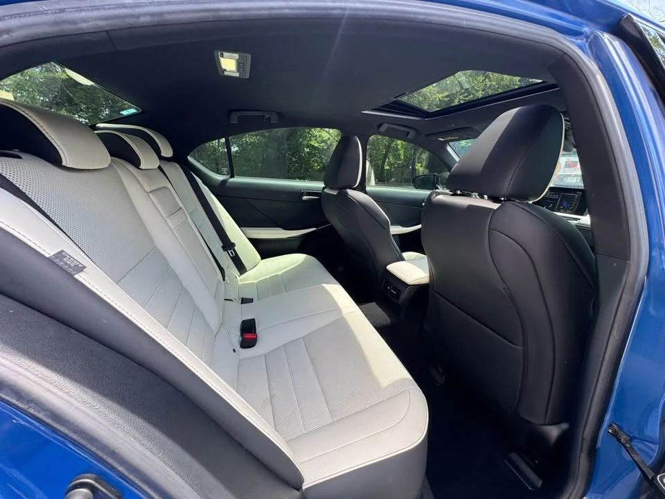 2021 Lexus IS 3rd Gen - Image 9 of 17