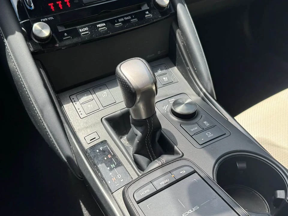 2021 Lexus IS 3rd Gen - Image 15 of 17