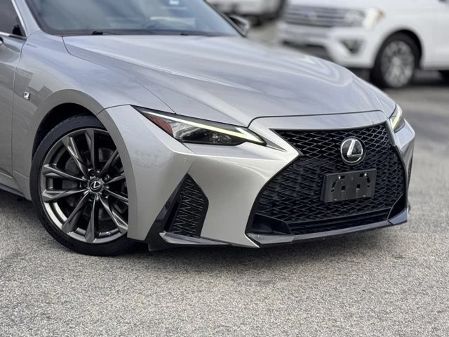 2021 Lexus IS 3rd Gen - Image 3 of 12
