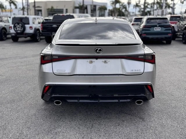 2021 Lexus IS 3rd Gen - Image 11 of 12