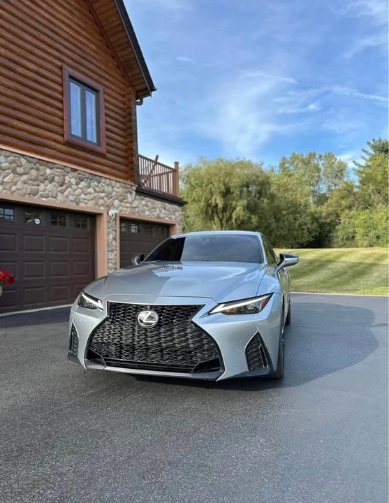 2021 Lexus IS 3rd Gen - Image 10 of 16