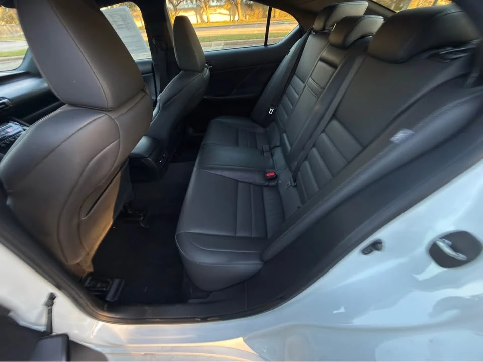 2021 Lexus IS 3rd Gen - Image 9 of 19