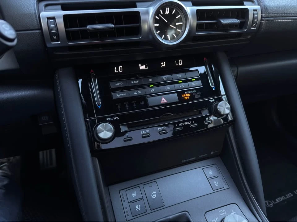 2021 Lexus IS 3rd Gen - Image 15 of 19