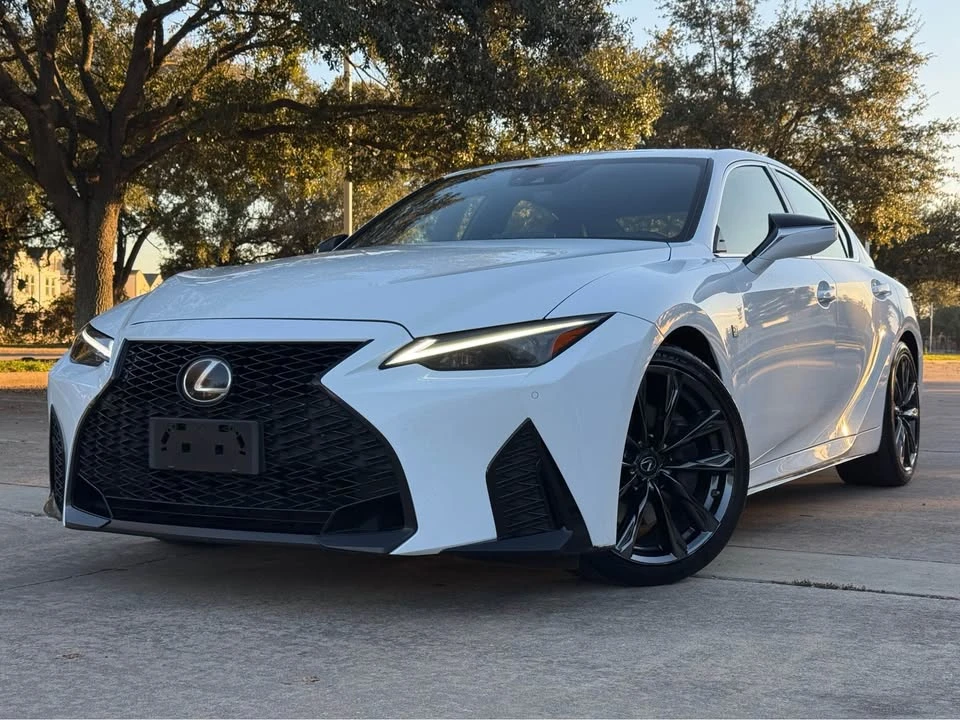 2021 Lexus IS 3rd Gen - Image 3 of 19
