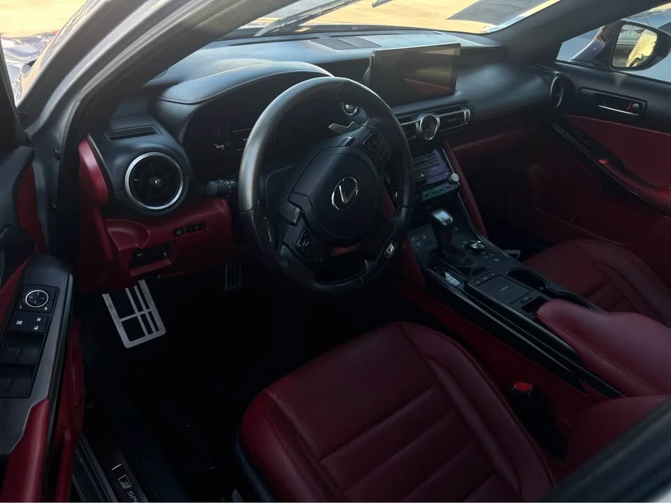 2021 Lexus IS 3rd Gen - Image 6 of 10