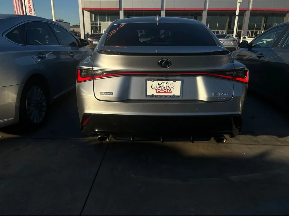 2021 Lexus IS 3rd Gen - Image 8 of 10
