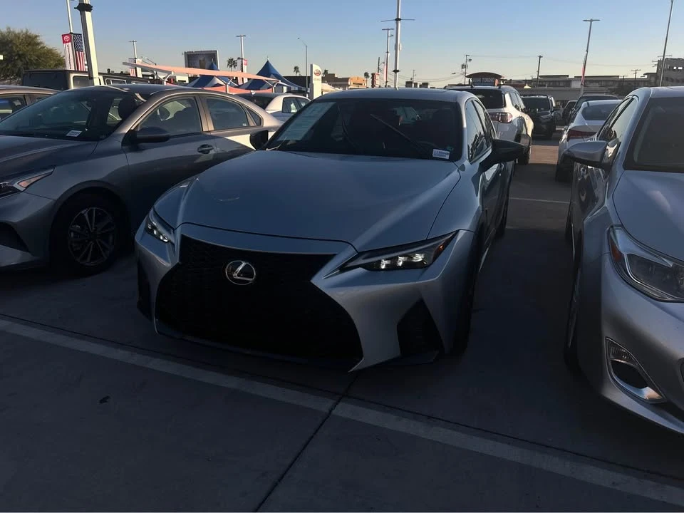 2021 Lexus IS 3rd Gen - Image 3 of 10