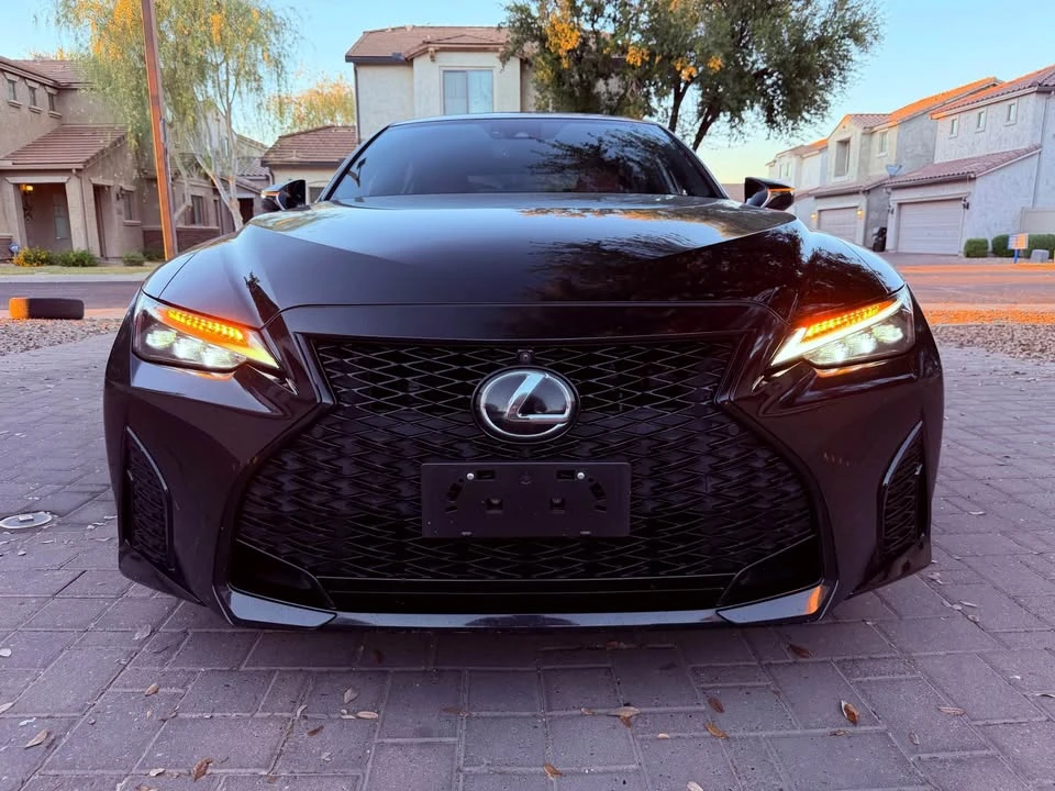 2021 Lexus IS 3rd Gen - Image 6 of 11