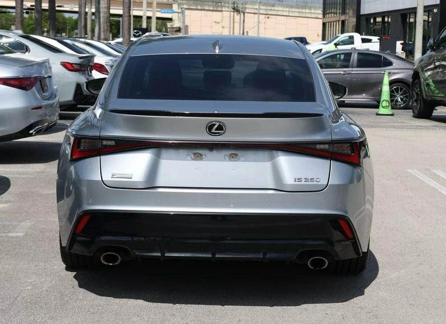 2021 Lexus IS 3rd Gen - Image 6 of 11