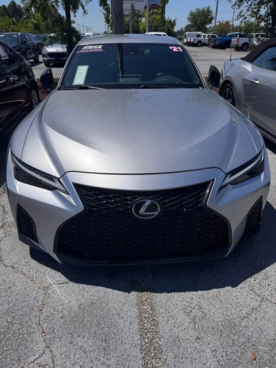 2021 Lexus IS 3rd Gen - Image 3 of 10