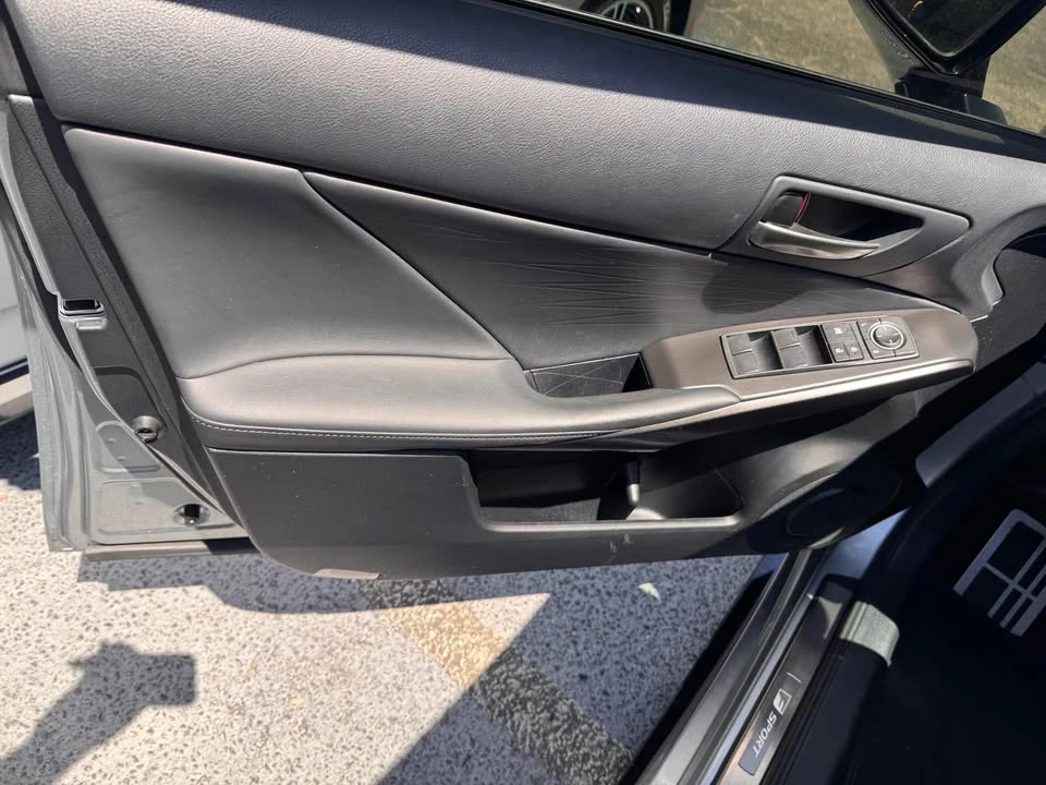 2021 Lexus IS 3rd Gen - Image 8 of 10