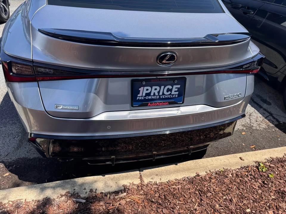 2021 Lexus IS 3rd Gen - Image 4 of 10