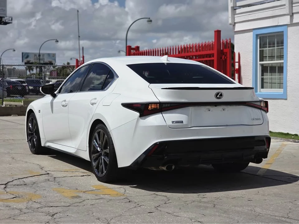 2021 Lexus IS 3rd Gen - Image 14 of 19