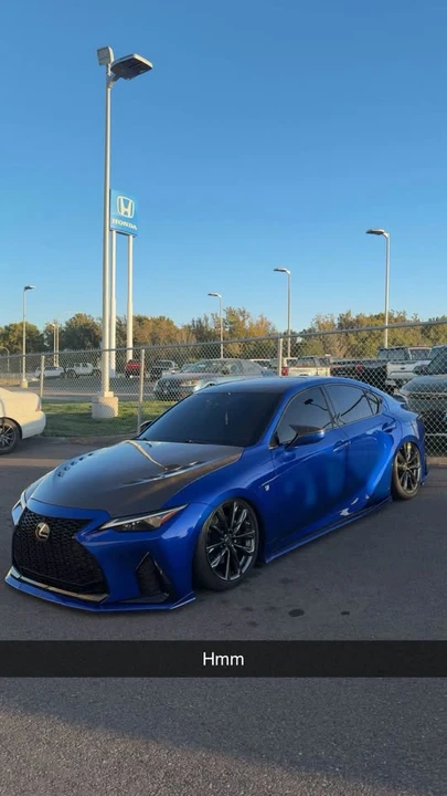 2021 Lexus IS 3rd Gen - Image 4 of 8