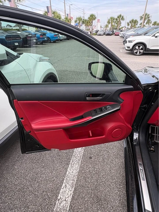 2021 Lexus IS 3rd Gen - Image 7 of 12
