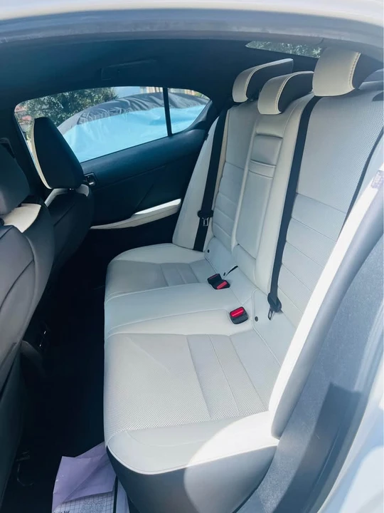 2021 Lexus IS 3rd Gen - Image 7 of 11
