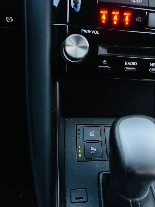 2021 Lexus IS 3rd Gen - Image 10 of 11