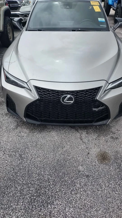 2021 Lexus IS 3rd Gen - Image 4 of 5
