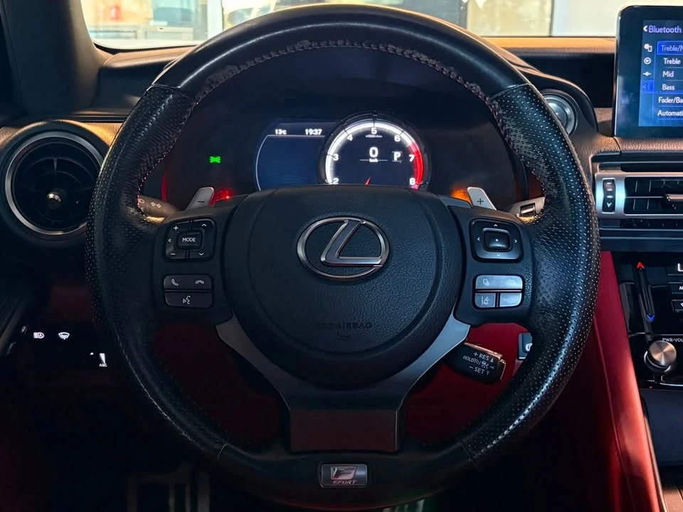 2021 Lexus IS 3rd Gen - Image 16 of 20