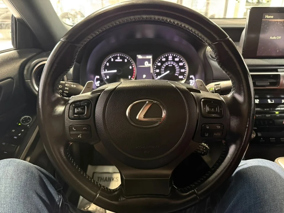 2021 Lexus IS 3rd Gen - Image 10 of 31