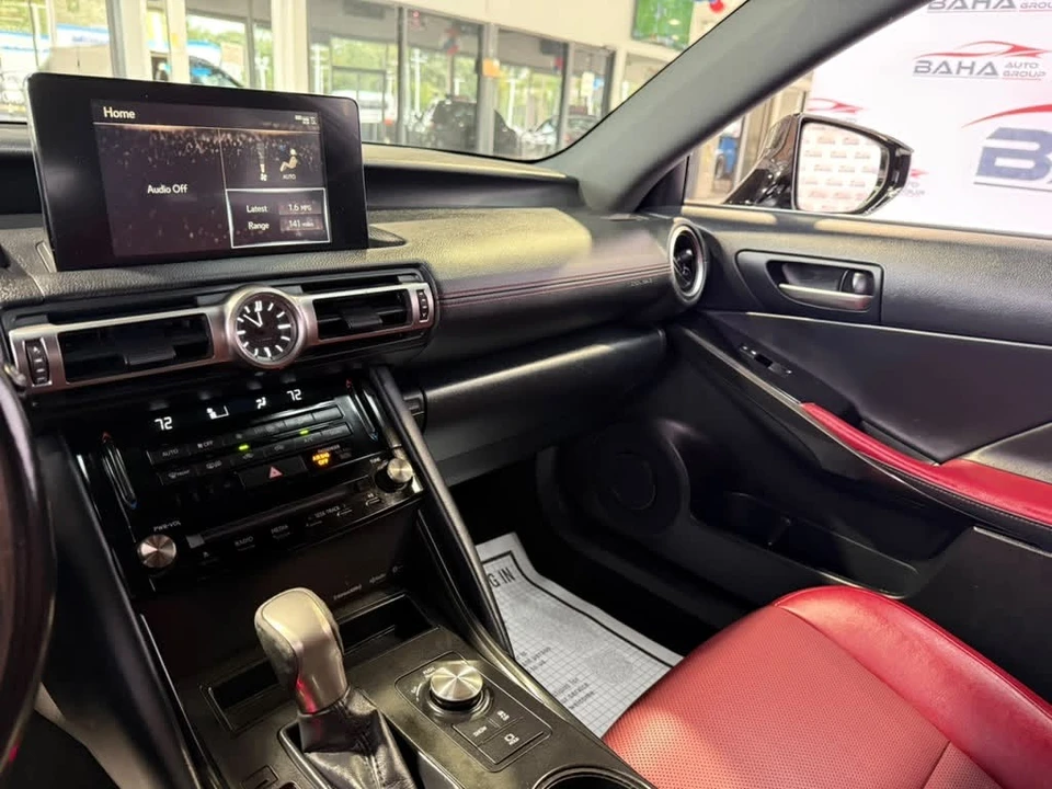2021 Lexus IS 3rd Gen - Image 18 of 31