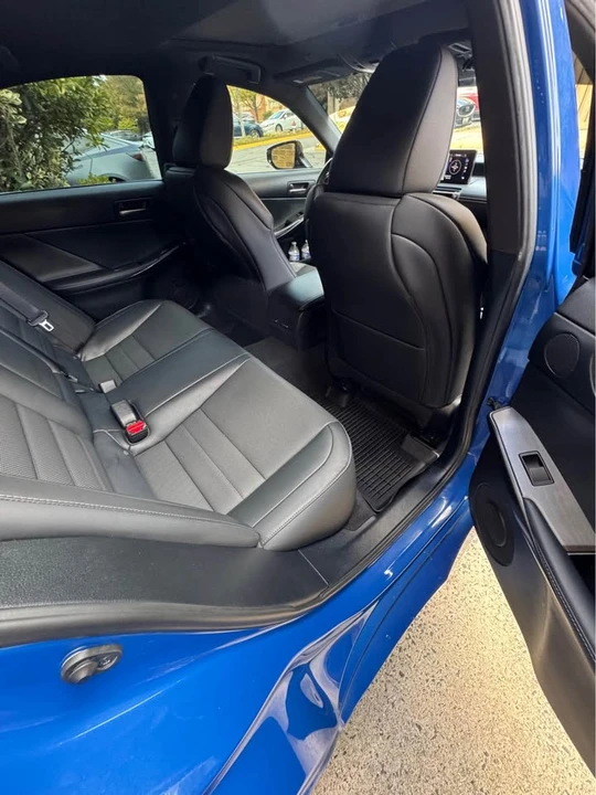 2021 Lexus IS 3rd Gen - Image 14 of 19