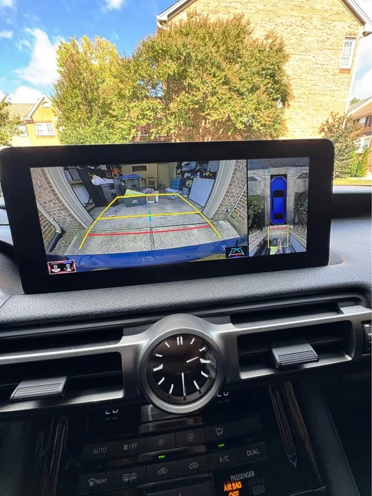 2021 Lexus IS 3rd Gen - Image 15 of 19