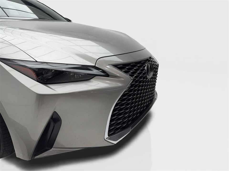 2021 Lexus IS 3rd Gen - Image 3 of 12